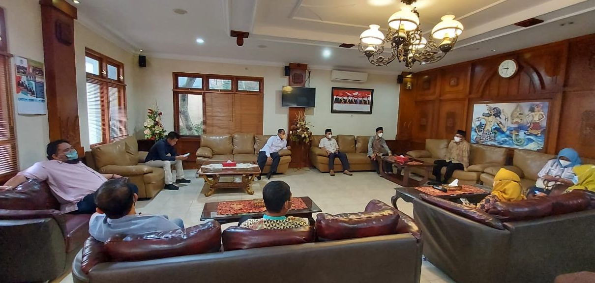 Kunjungan kerja pimpinan dan anggota komisi IV DPRD kabupaten rembang di DPRD Kabupaten Sragen