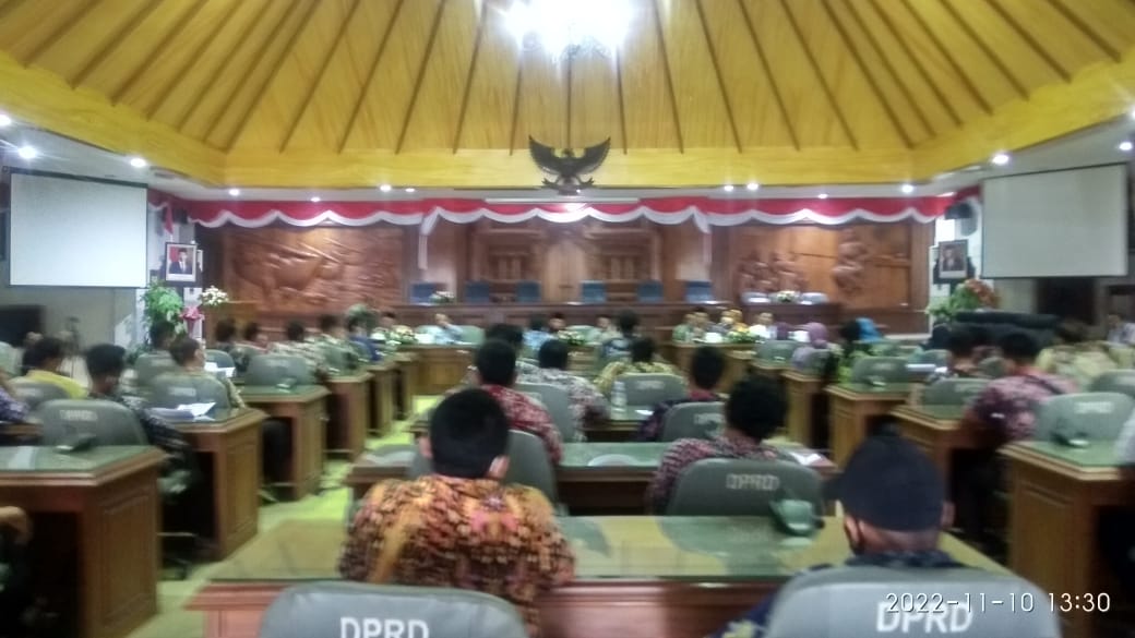 Audensi DPRD Kabupaten Rembang dengan Penjaga sekolah