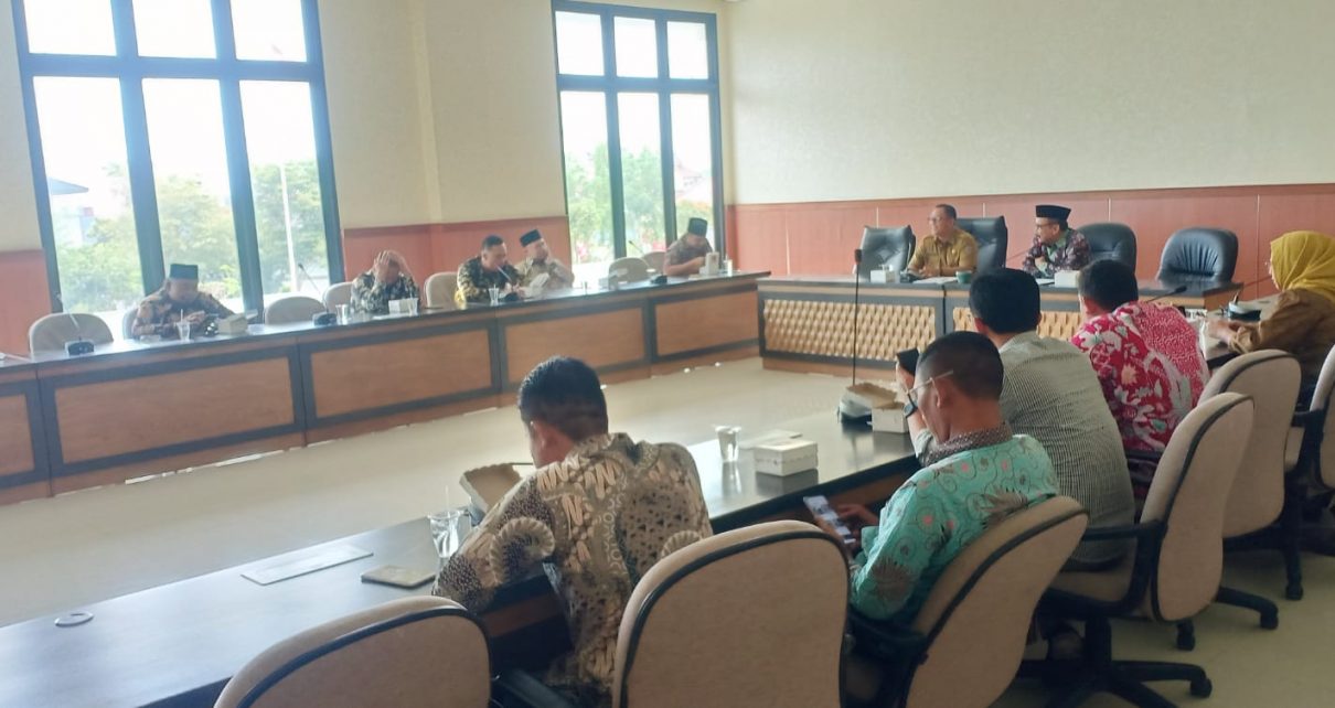 Kunjungan Kerja Wakil Ketua 1, 2 dan Komisi 3 DPRD Kabupaten Rembang di DPRD Kabupaten bangkalan