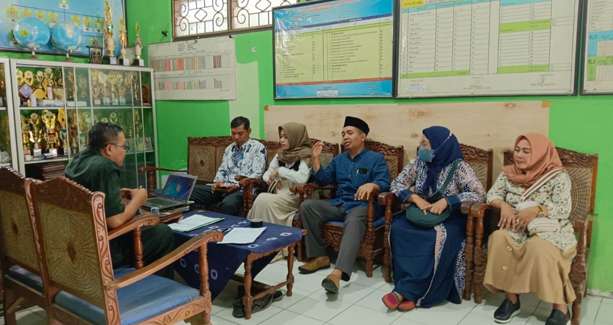 Kunjungan Kerja dalam daerah komisi IV di SDN Kedungrejo