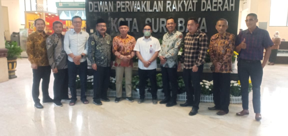 Kunjungan kerja Wakil Ketua II, Komisi III dan IV DPRD Kabupaten Rembang di DPRD Kota Surabaya