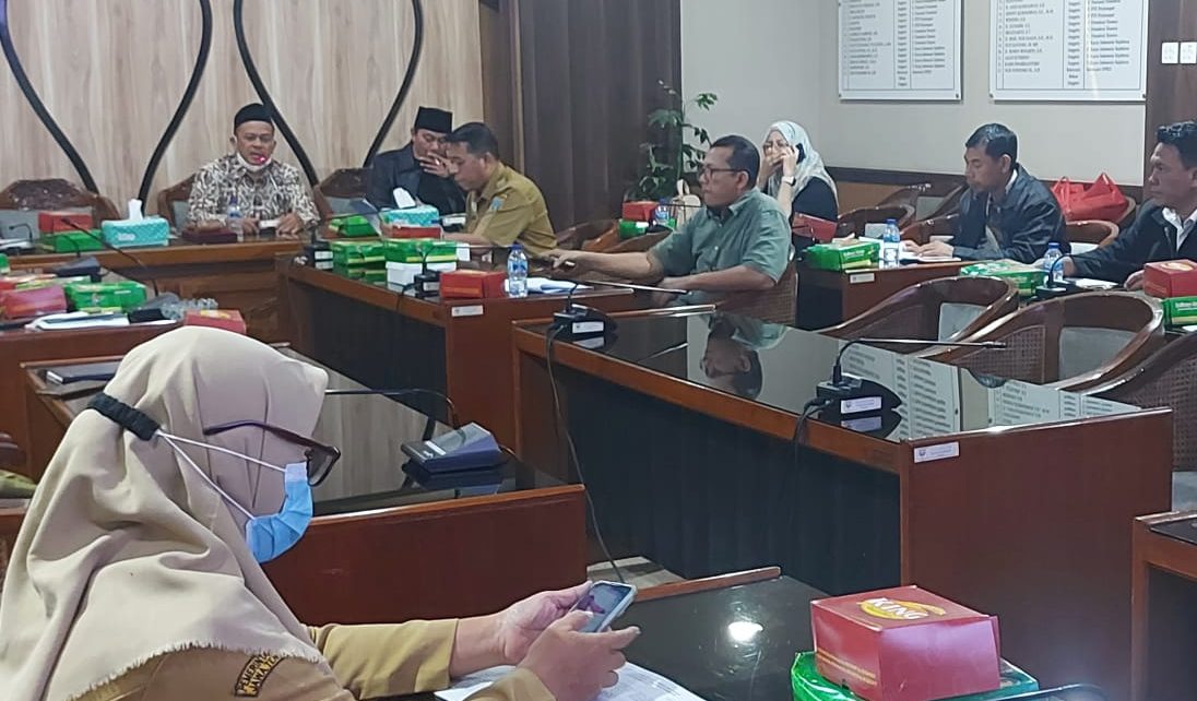 Rapat Banggar DPRD Kabupaten Rembang dengan TAPD pemkab Rembang
