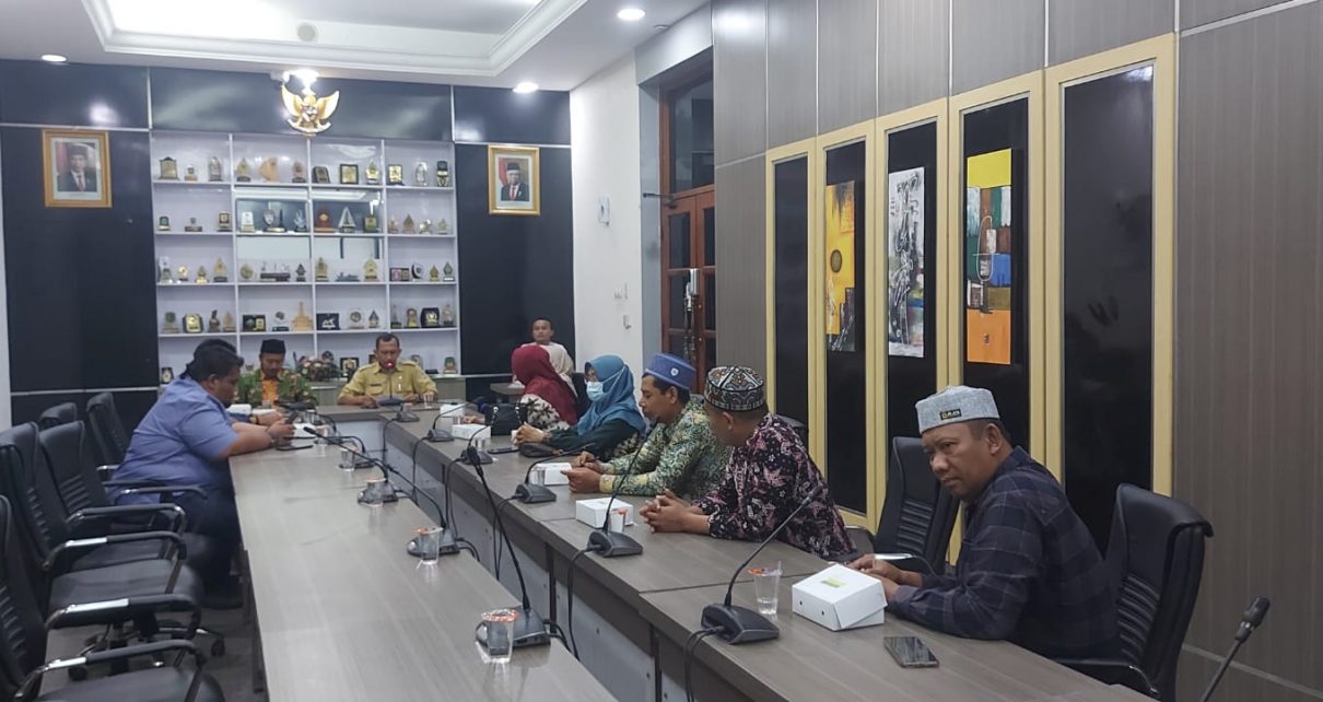 Kunjungan kerja Pimpinan dan Anggota Komisi IV DPRD Kabupaten Rembang di DPRD Kabupaten Gresik