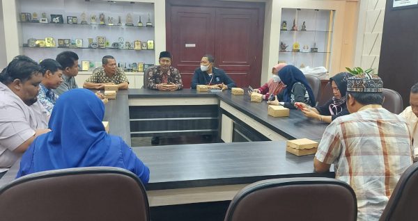 Kunjungan kerja Wakil Ketua tiga dan Komisi IV DPRD Kabupaten Rembang di DPRD Kota Surabaya