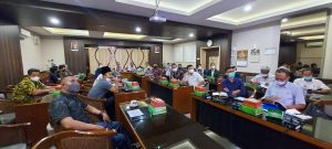 Rapat Pansus empat dengan Pengusaha di Rembang