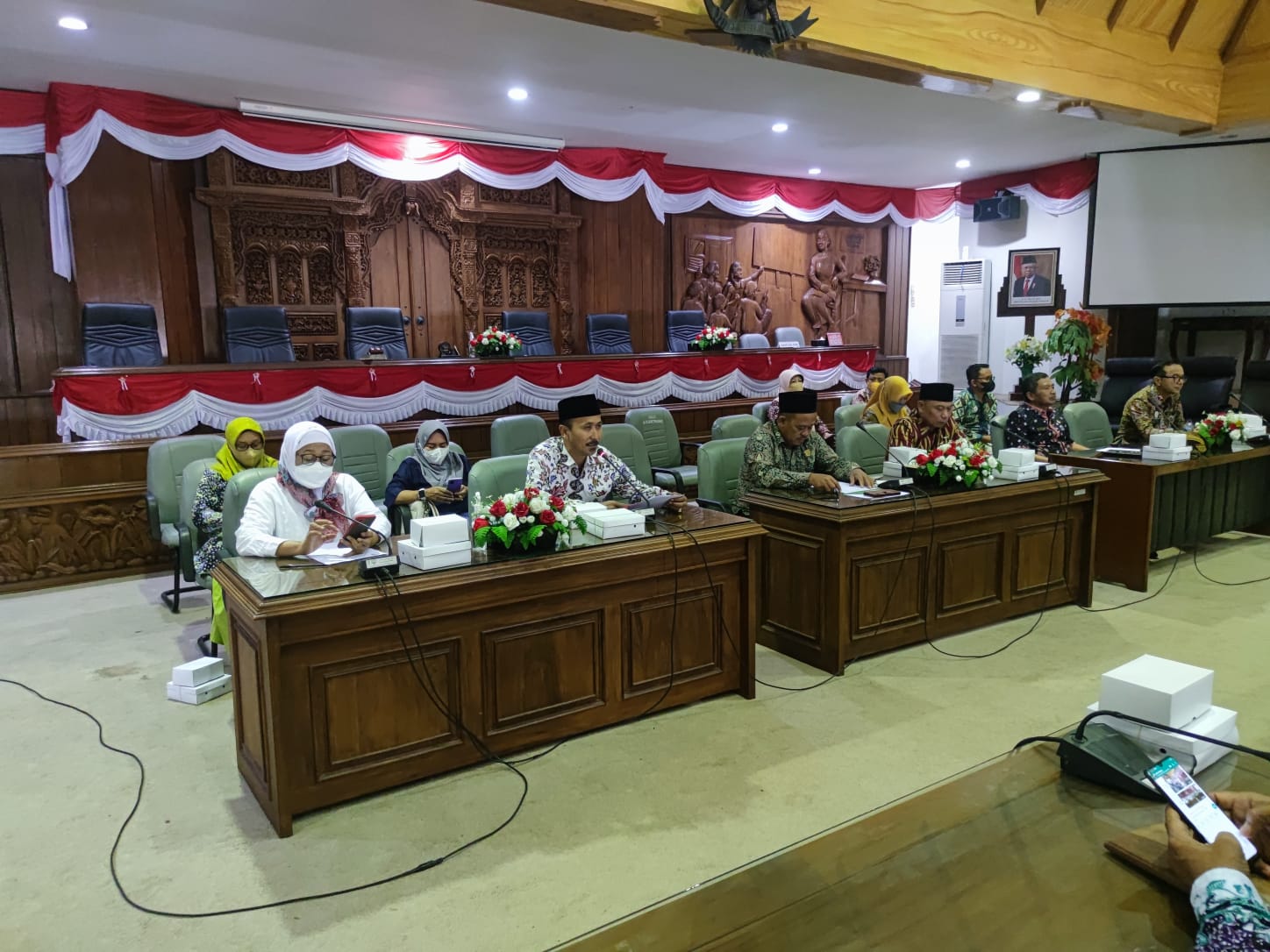 AUDENSI ANTARA FORUM KOMUNIKASI GURU SWASTA REMBANG DENGAN PIMPINAN DPRD DAN KOMISI IV DPRD KABUPATEN REMBANG