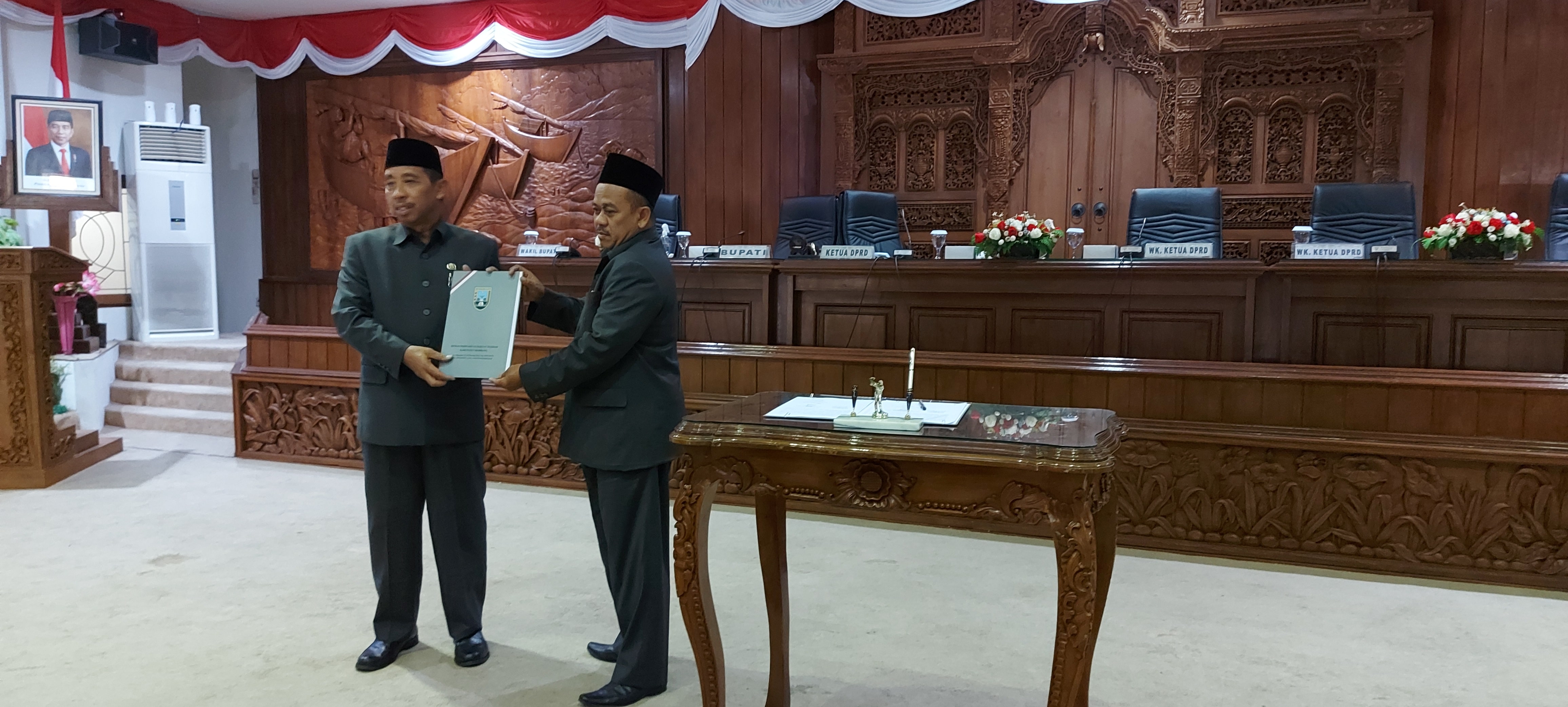 RAPAT PARIPURNA PERSETUJUAN RANCANGAN PERUBAHAN KUA PPAS TAHUN ANGGARAN 2022