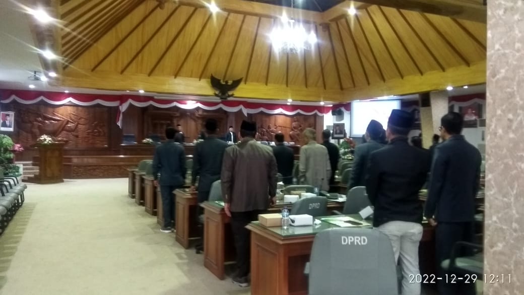 RAPAT PARIPURNA LAPORAN ALAT KELENGKAPAN  DEWAN ATAS HASIL KERJA TAHUN 2022