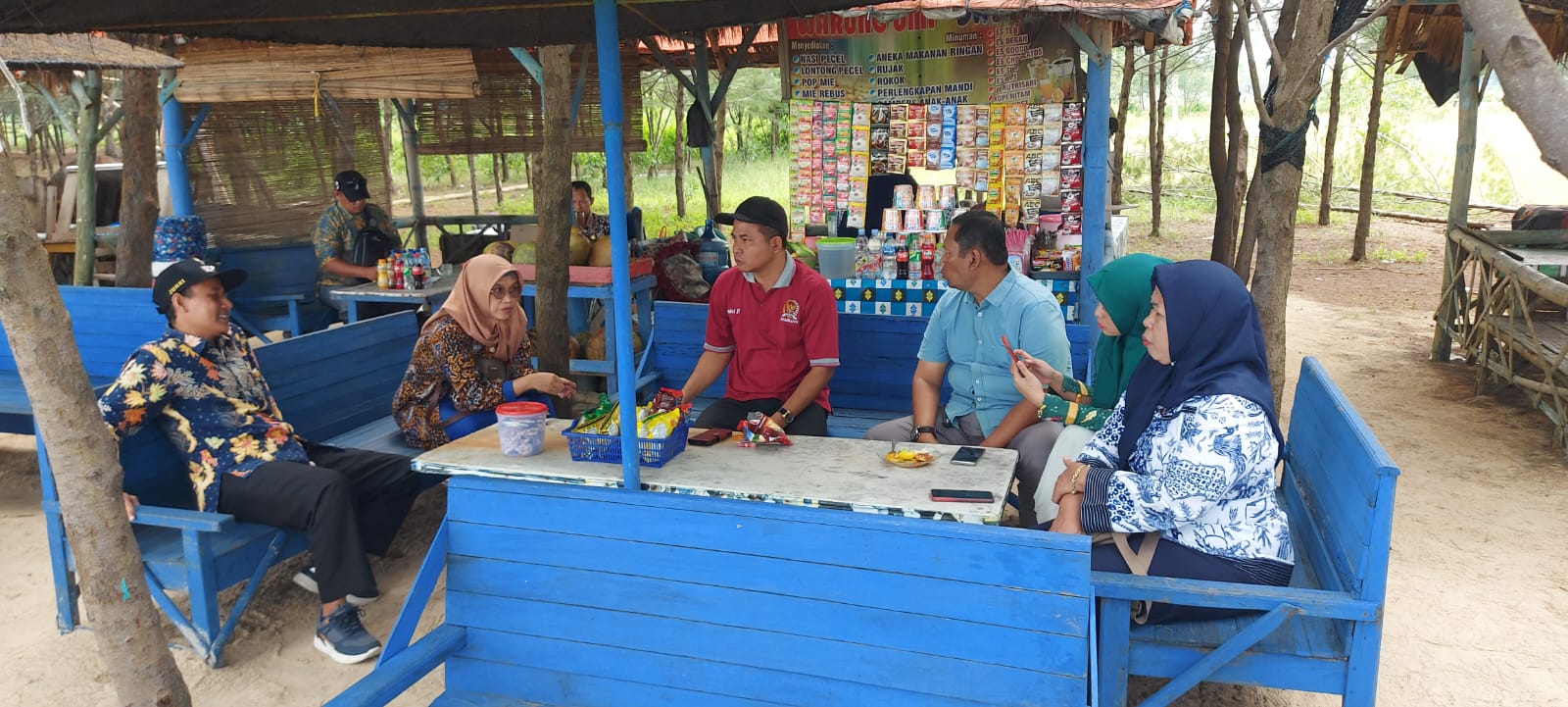 BANGKITKAN WISATA ,KOMISI IV DATANGI PANTAI NYAMPLUNG DI DESA TRITUNGGAL