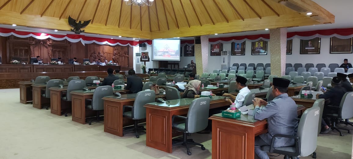 RAPAT PARIPURNA RESES MASA PERSIDANGAN II