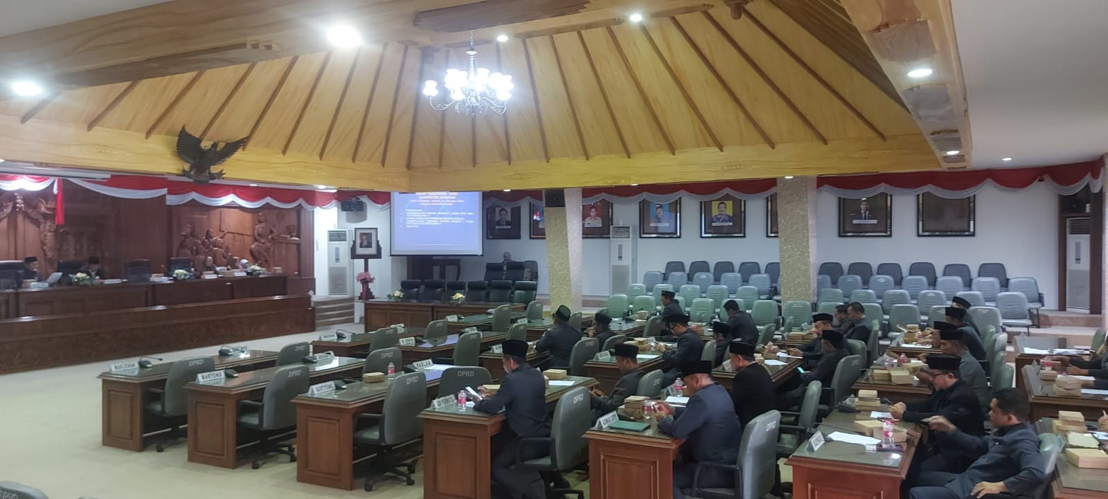 RAPAT PARIPURNA PEMBENTUKAN PANSUS KODE ETIK DAN TATA BERACARA